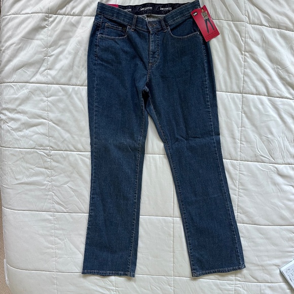 Lee Comfort Fit Barely Bootcut Size 10 M Women's Jeans NWT - Picture 3 of 13